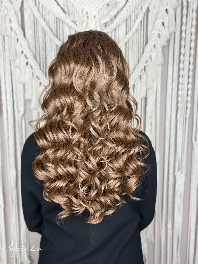 Evie Light Brunette