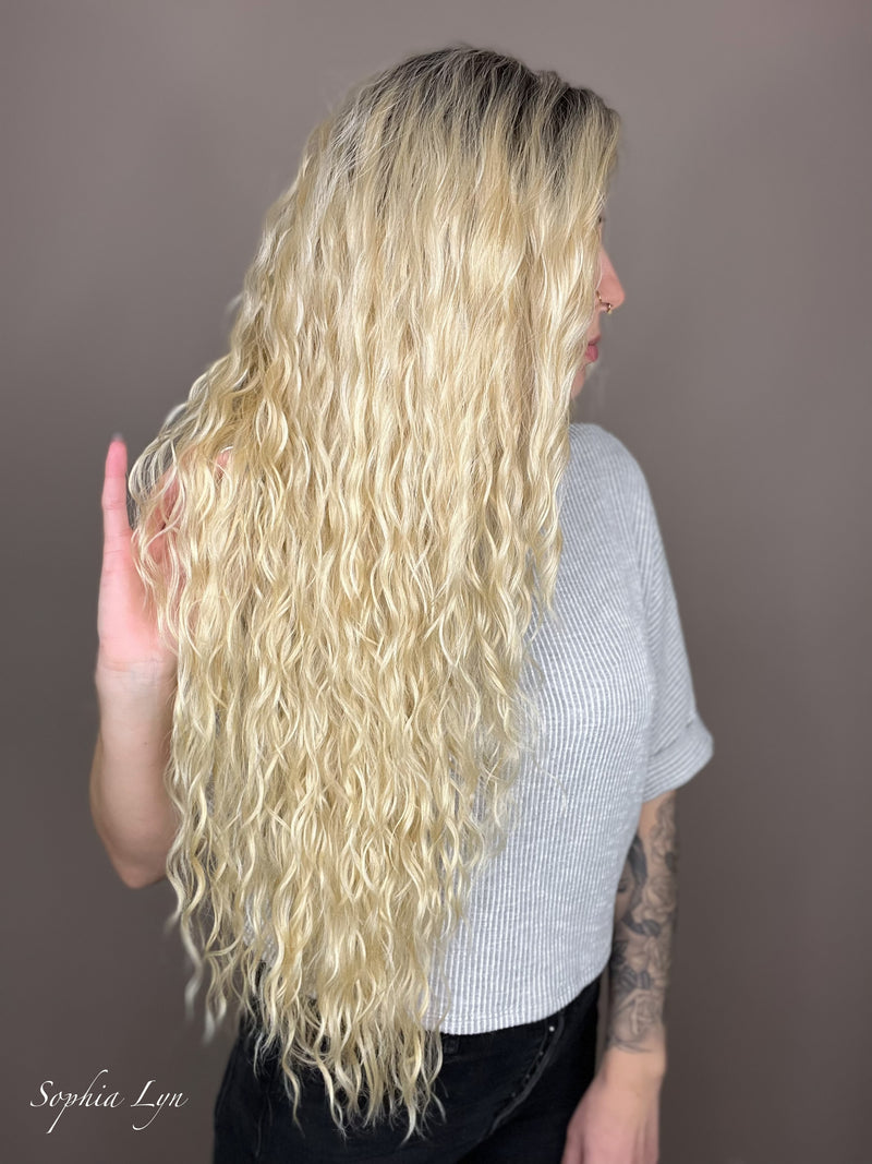 Cynthia Blonde