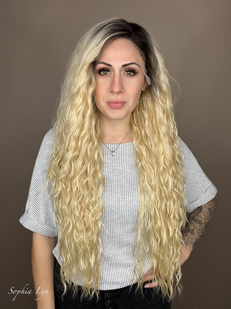 Cynthia Blonde