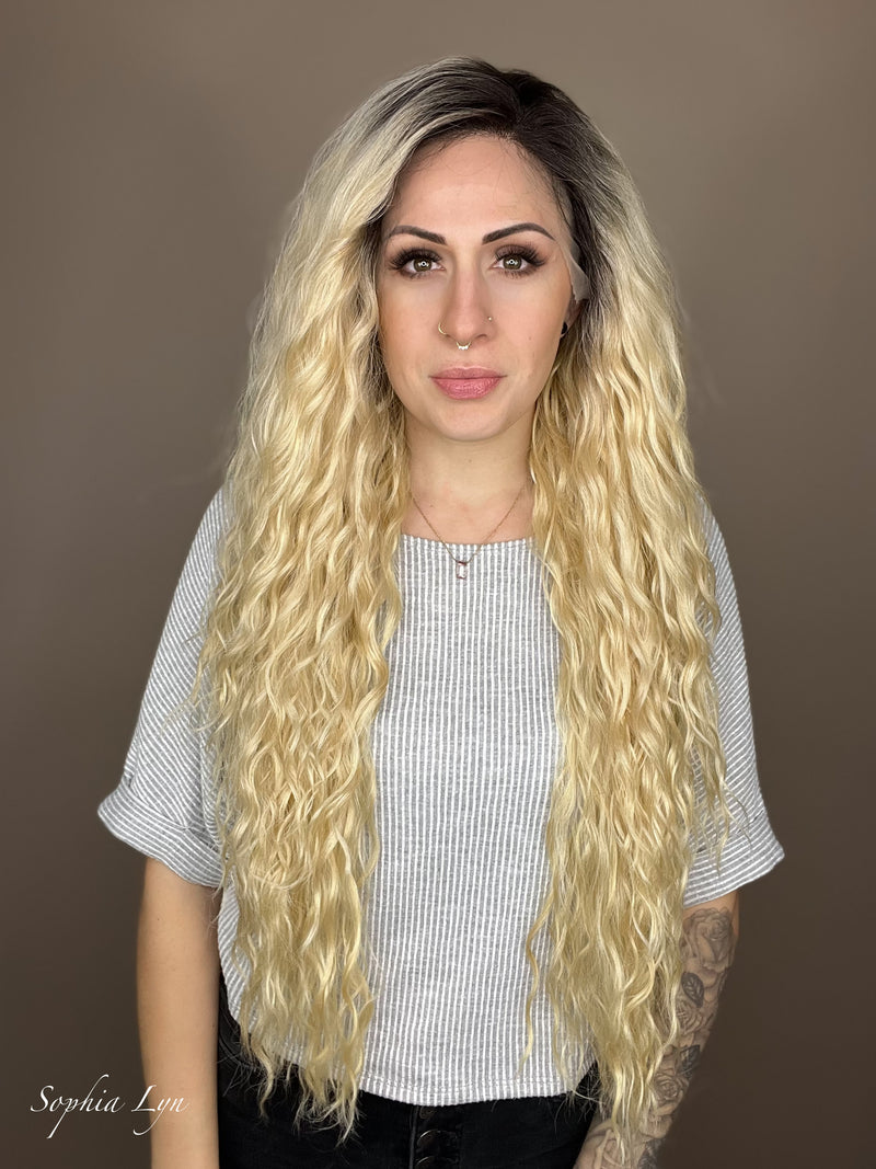 Cynthia Blonde