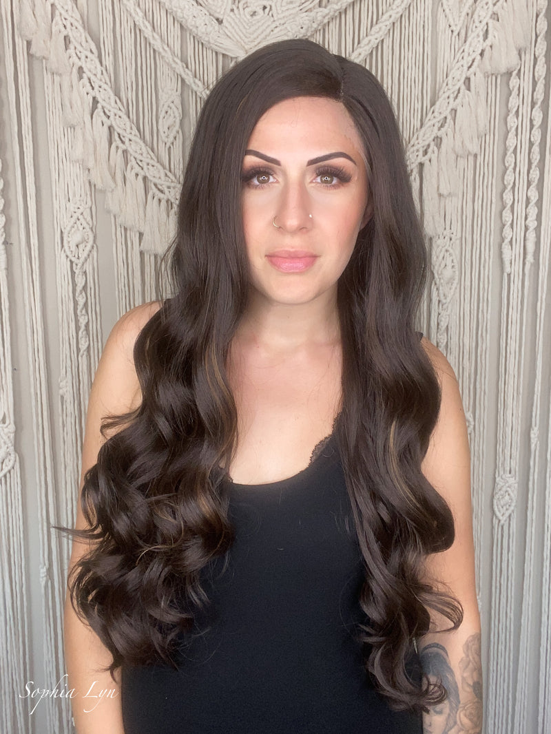 Kinslee Brunette